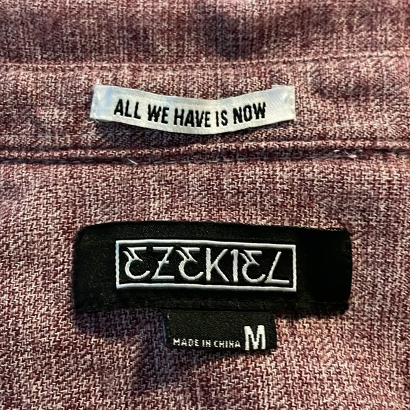 Ezekiel Red White Heather Long Sleeve Button Up Size Medium 100%‎ Cotton - Picture 5 of 7